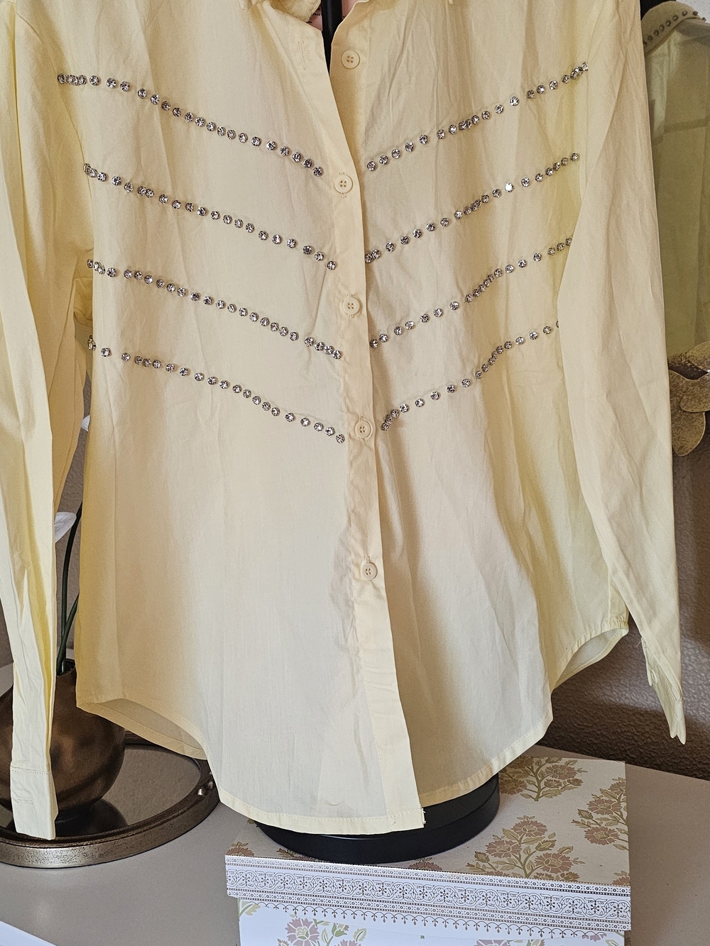 Cream Yellow Button-Front Blouse with Rhinestone Chevron Accents